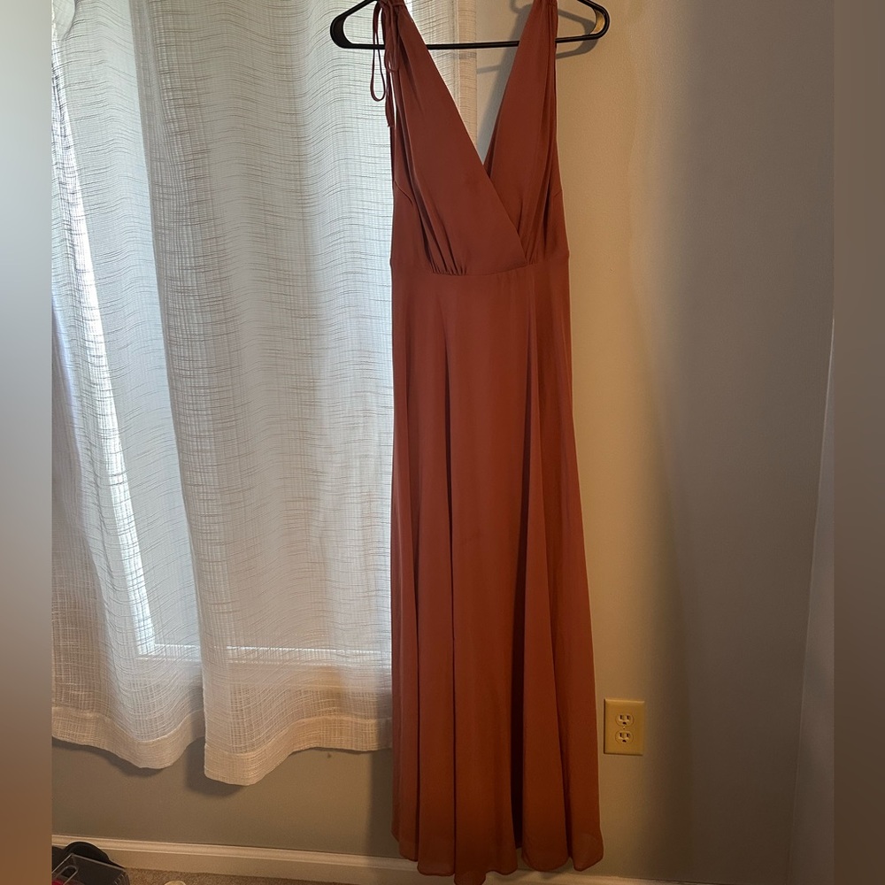 Dusty Rose V-neck Lulus Bridesmaids Dress Size Medium